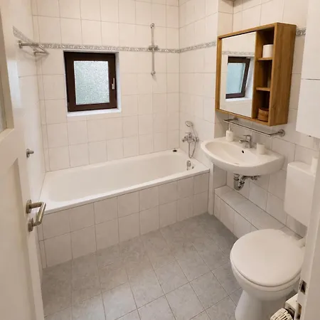 2-room Near Wilhelmshoehe Train Station And Stadthalle Apartment *